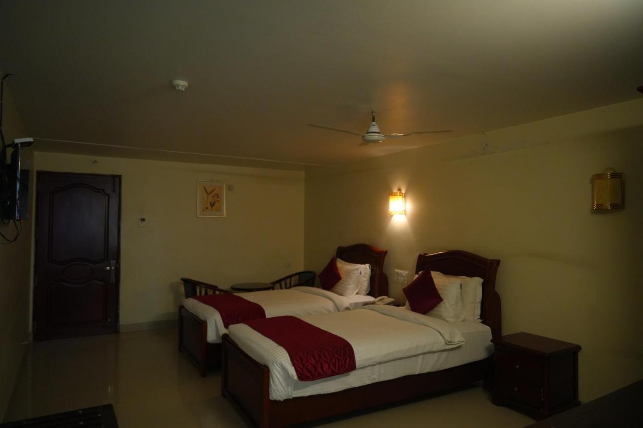 Mg Zion Hotel Tirupati Ngoại thất bức ảnh